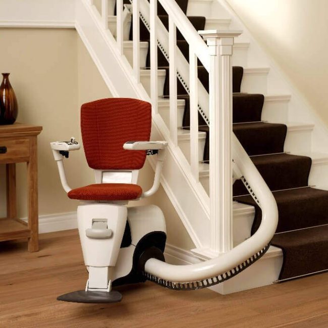 The Flow2 Indoor Curved Rail Stairlift